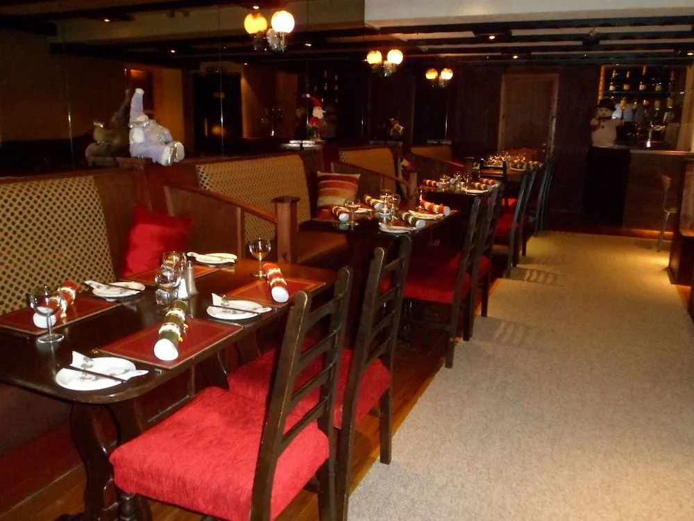 Nithsdale Hotel