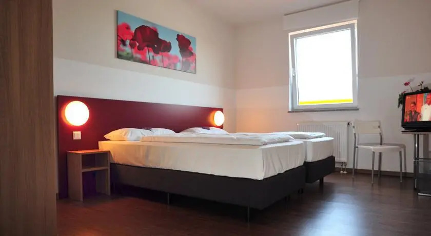 AUSZEIT DAS HOTEL Asbach-Bäumenheim & AUSZEIT DAS RESTAURANT