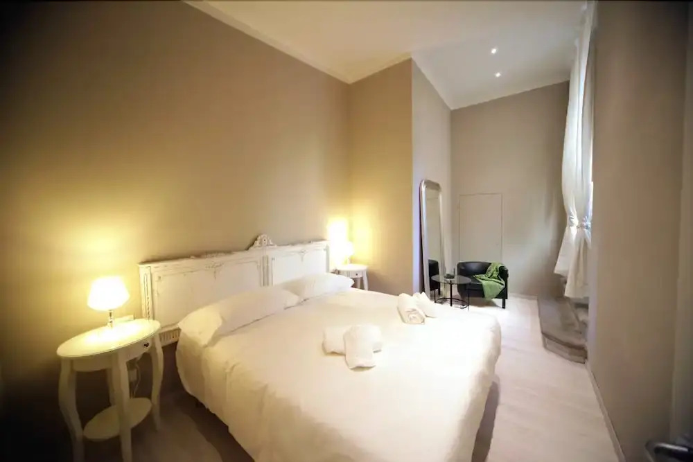 Short Walk to The Duomo Cozy 1BD Apt