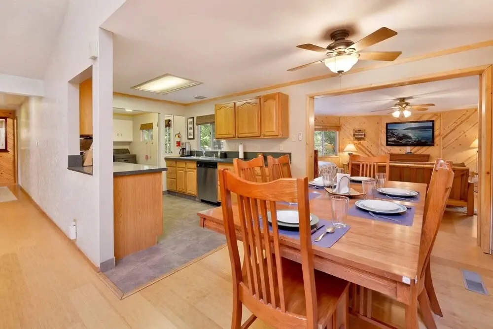 2049-summit Watch 3 Bedroom Home by RedAwning