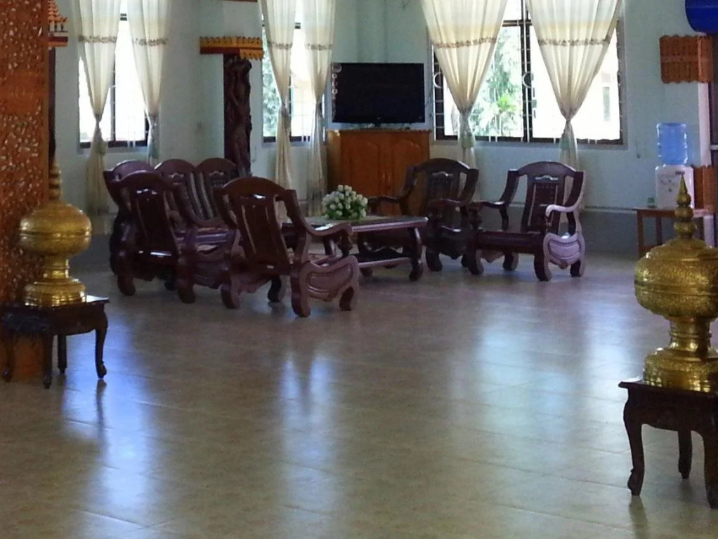 New Palace Hotel