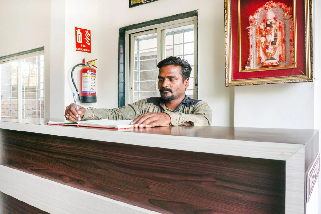 The Guest House by OYO Rooms