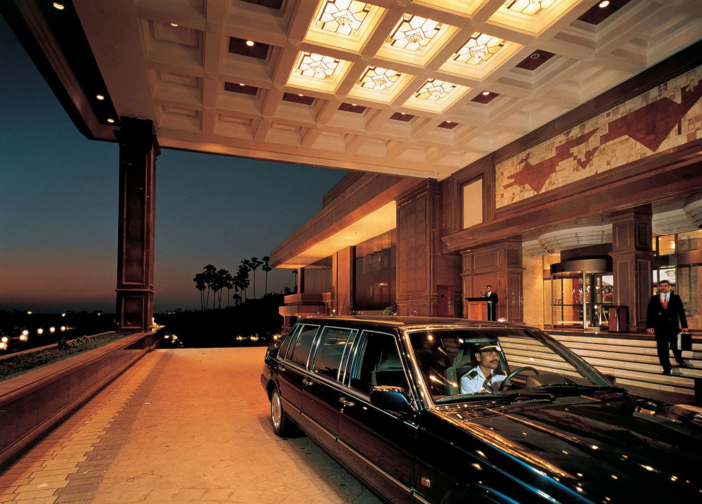 Taj Lands End