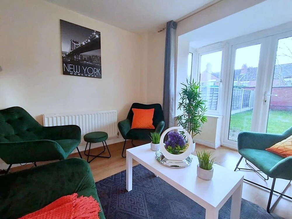 City Centre Home, Free Parking,wifi,netflix,tv