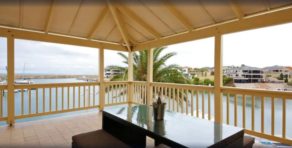 The Marina Hotel - Mindarie