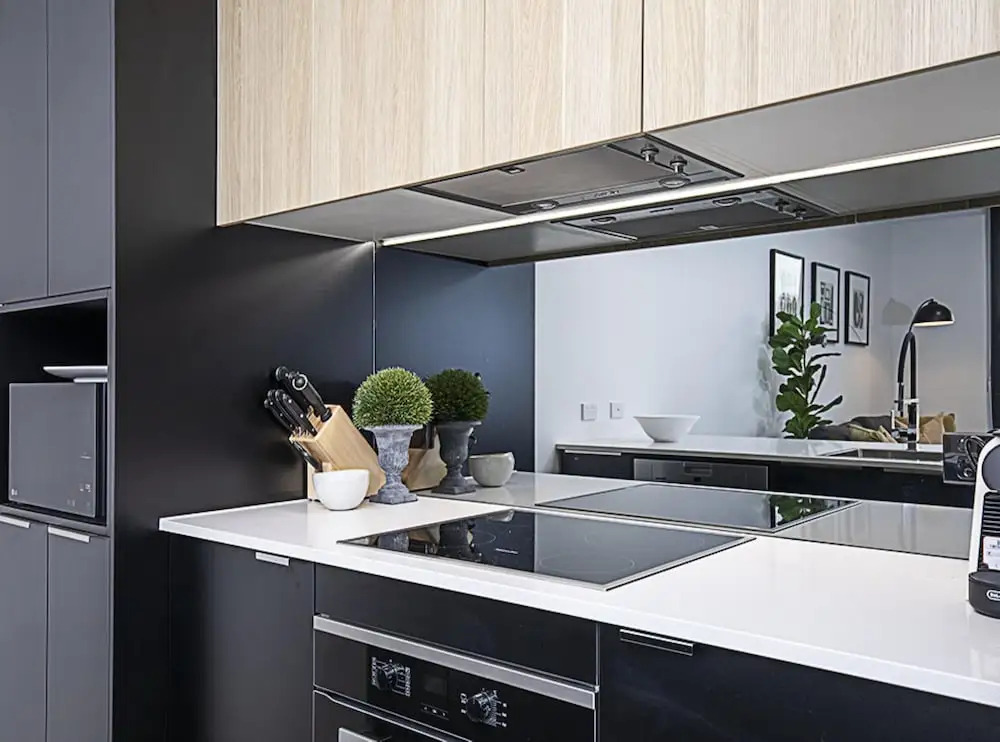 CANBERRA CHIC-hosted by:L'Abode Accommodation