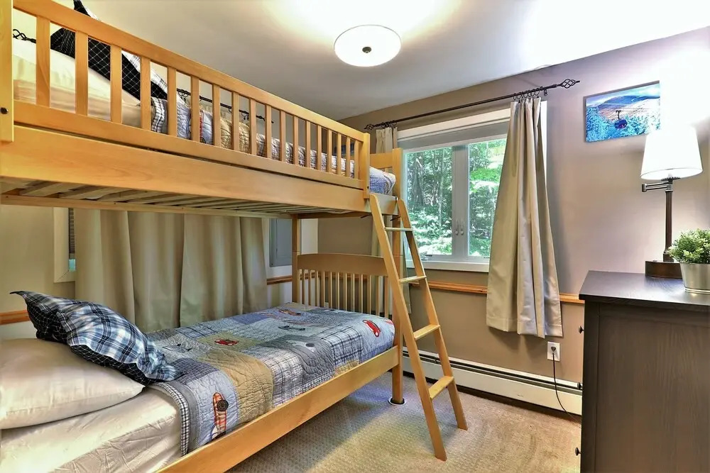 "the Shack" At Killington: 3br/1.5ba Remodeled Home. Hot Tub. 3 Bedroom Home