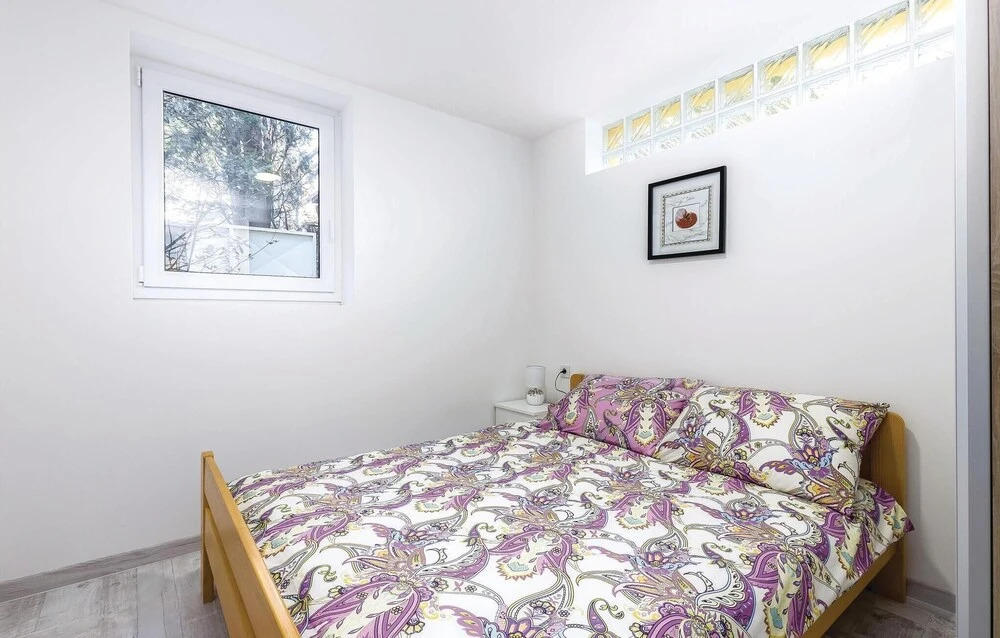 Beautiful Home in Smokvica With Wifi and 6 Bedrooms