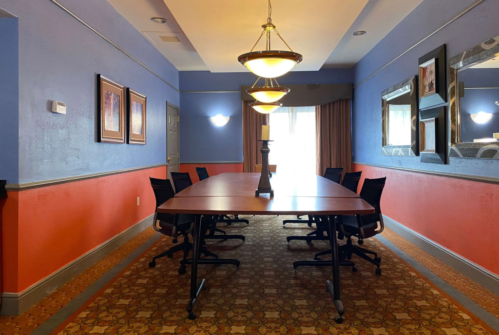 La Quinta by Wyndham Islip - MacArthur Airport