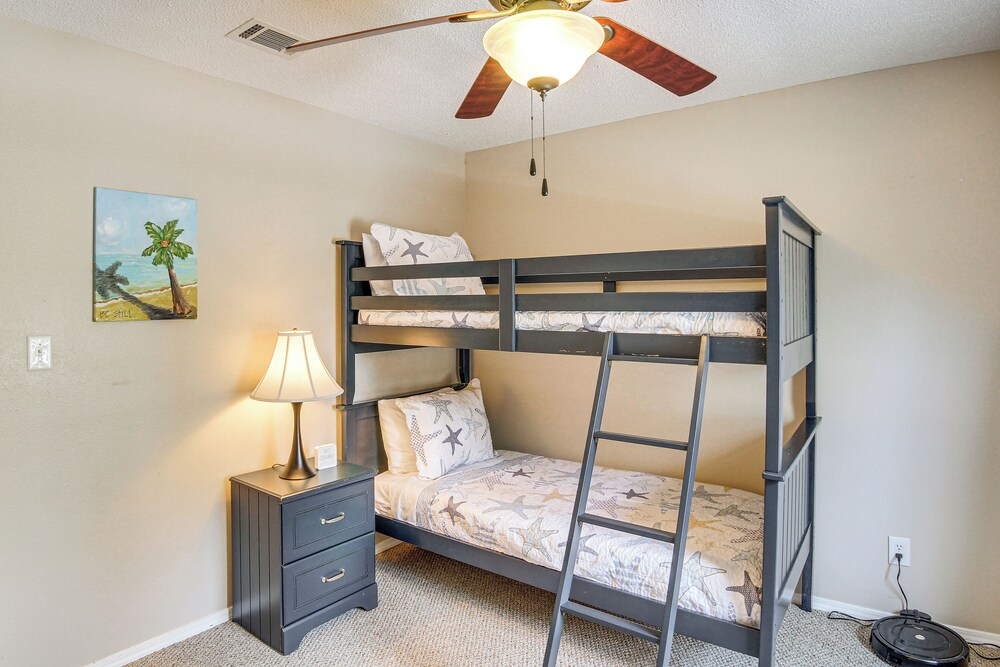 'sea La Vie' Coastal Getaway Steps From the Beach