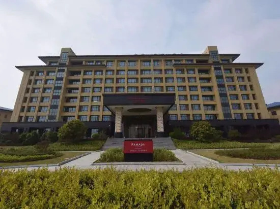 Aiman Hotel
