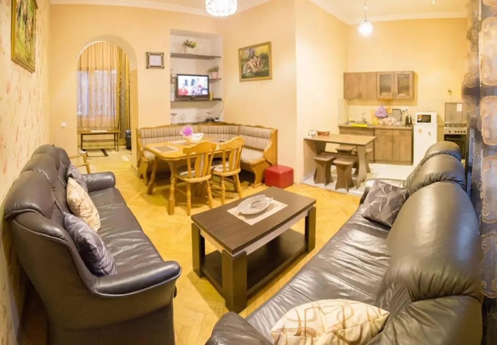 88 Davit Aghmashenebeli Avenue