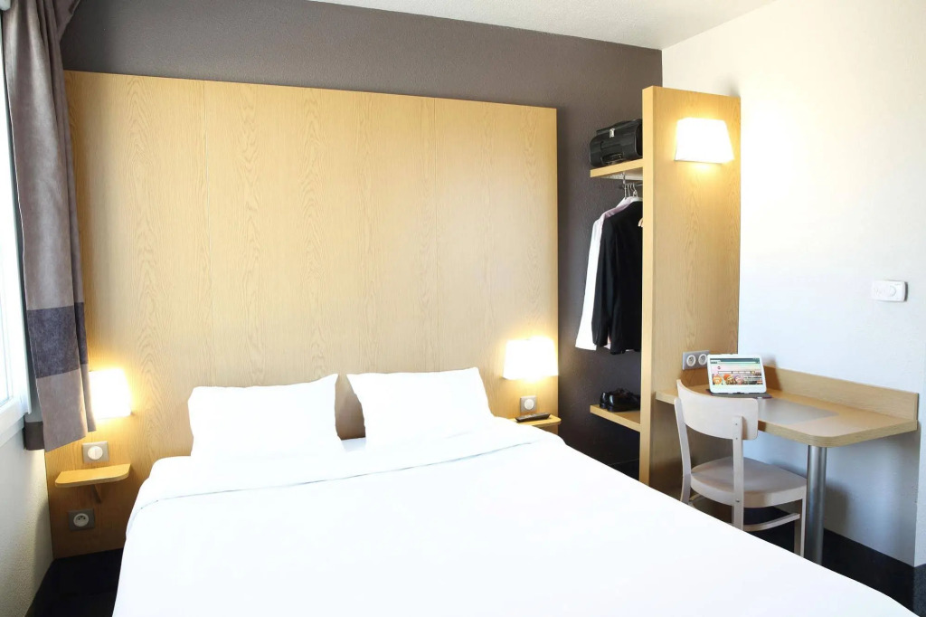 B&B HOTEL Marseille Aéroport Saint-Victoret