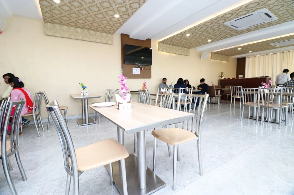 OYO 25049 Nilansh Theme Park, Villas & Farmhouse