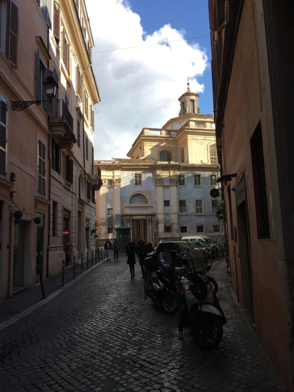 Pantheon Old Suite