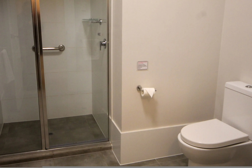 Seafield Tower Glenelg Apartment