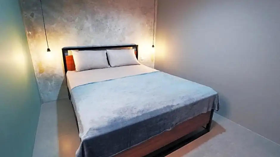 Hostel 18 Pasangan Butuh Surat Nikah