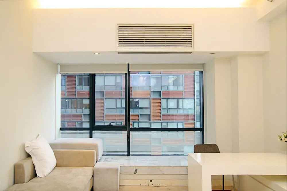 Private-Enjoyed Home Stanley International Apartment