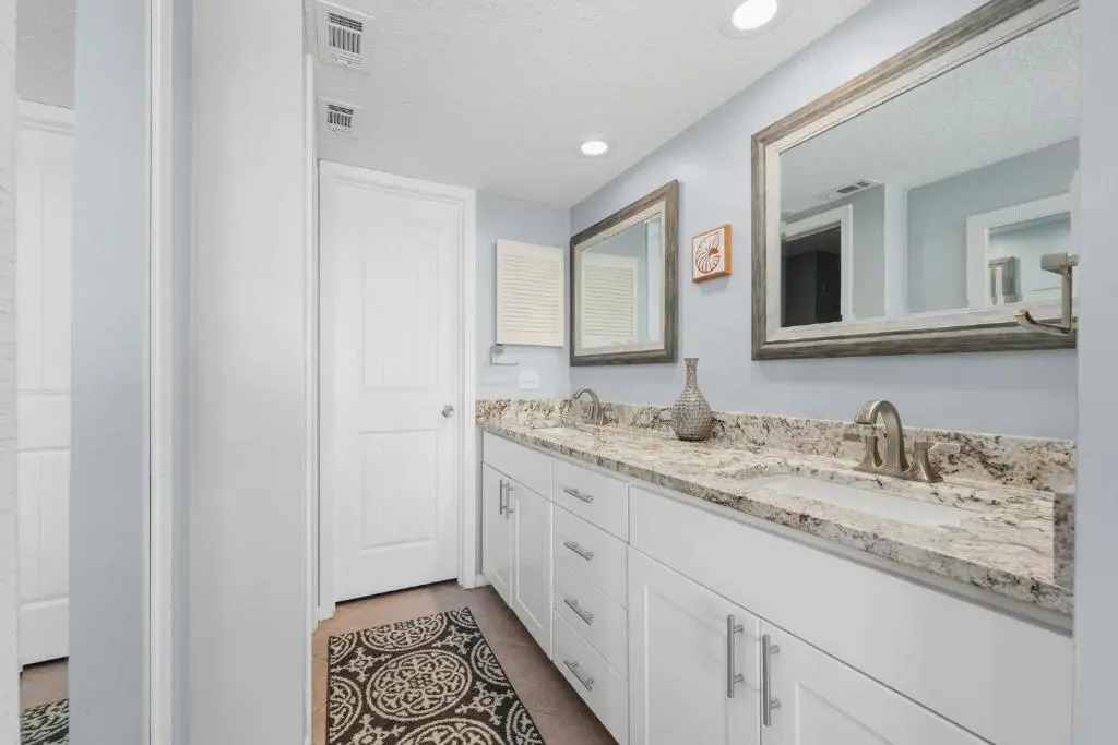 Windjammer 403, 2 Bedrooms, 4th Floor, Ocean Front, Elevator, Sleeps 6