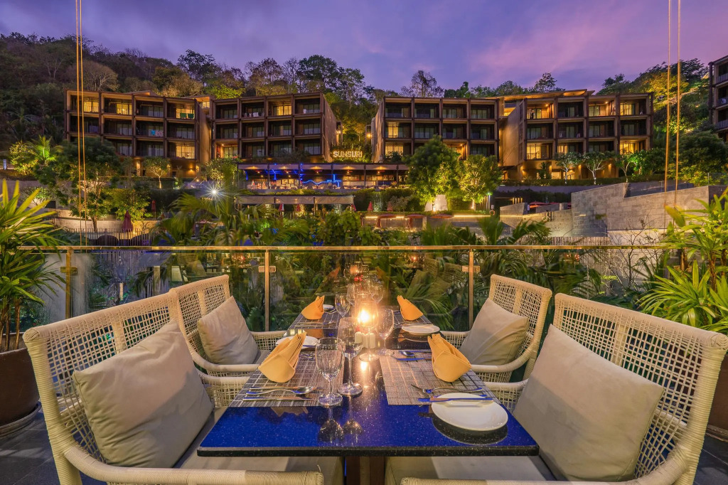 SUNSURI PHUKET Resort, Nai Harn Beach