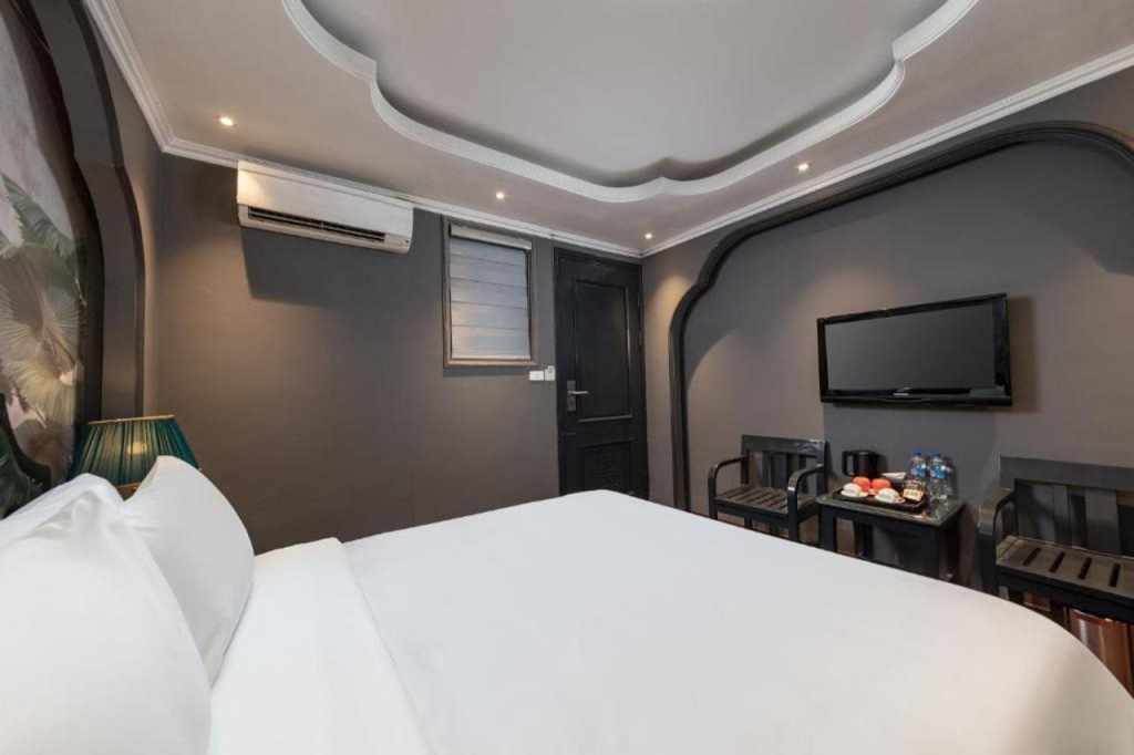 Stardust Hotel & Travel