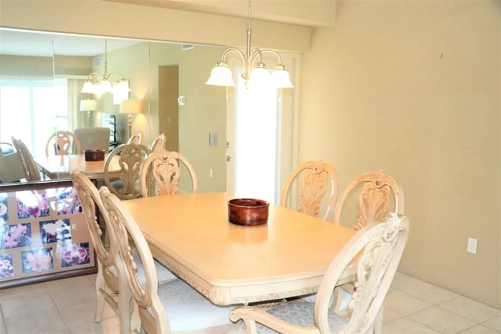 Jamaica Royale - T41 - 2 Br Condo