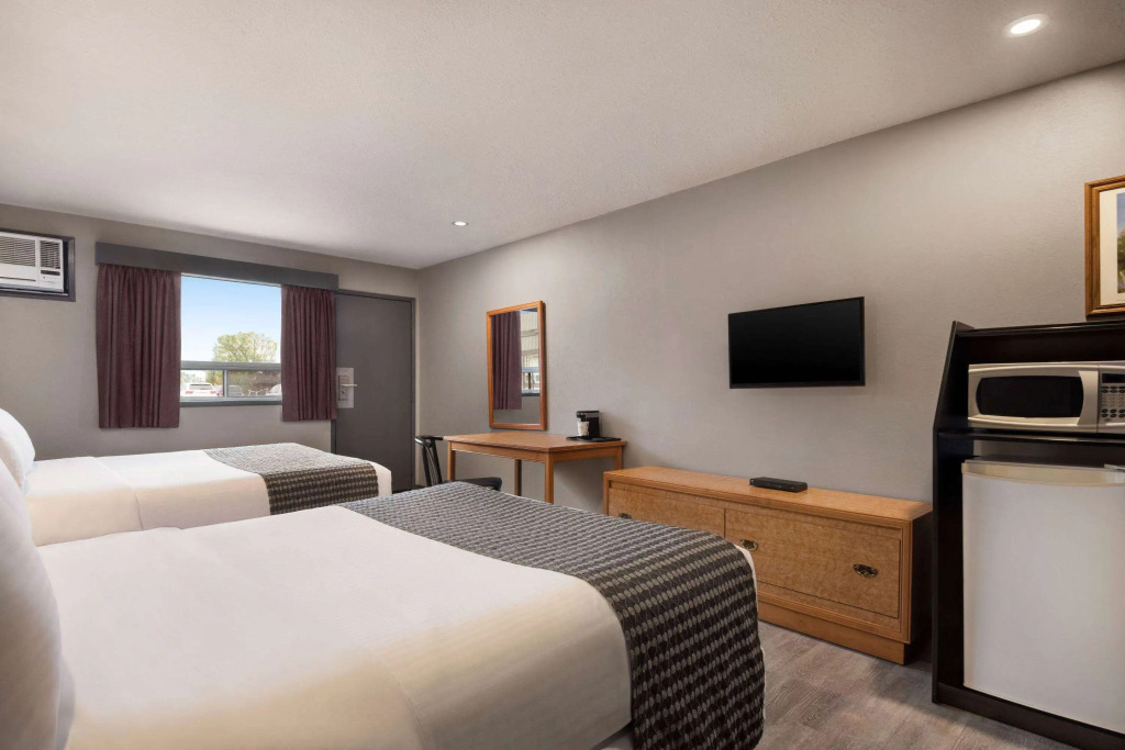Travelodge by Wyndham Brandon