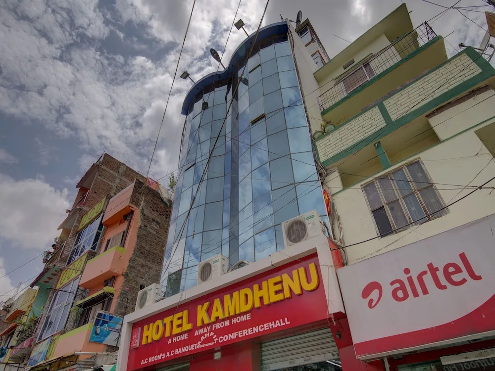 OYO 15589 Hotel Kamdhenu