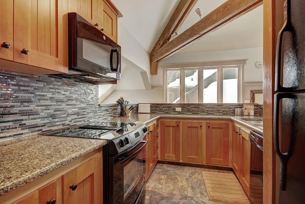 1903 Soda Springs I - 2 Br Townhouse