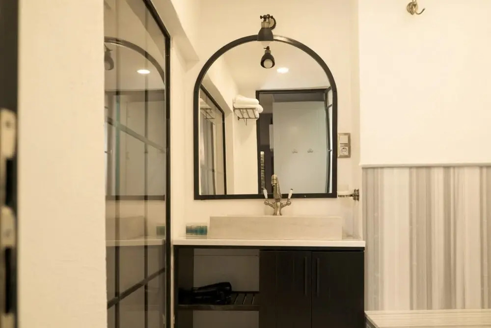Flat With Turkish Hammam and Bar in Beyoglu