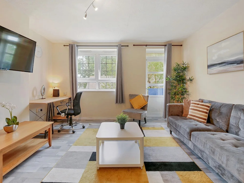 The Xavier Flat by Kasar Stays