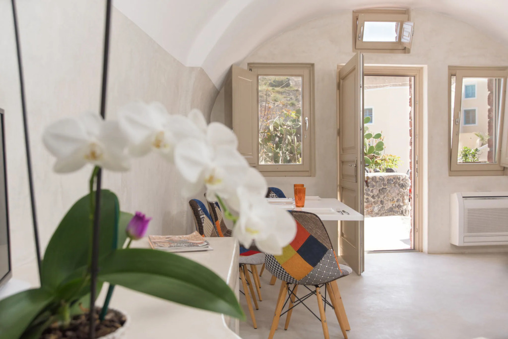 LAGADI SUITES by K&K