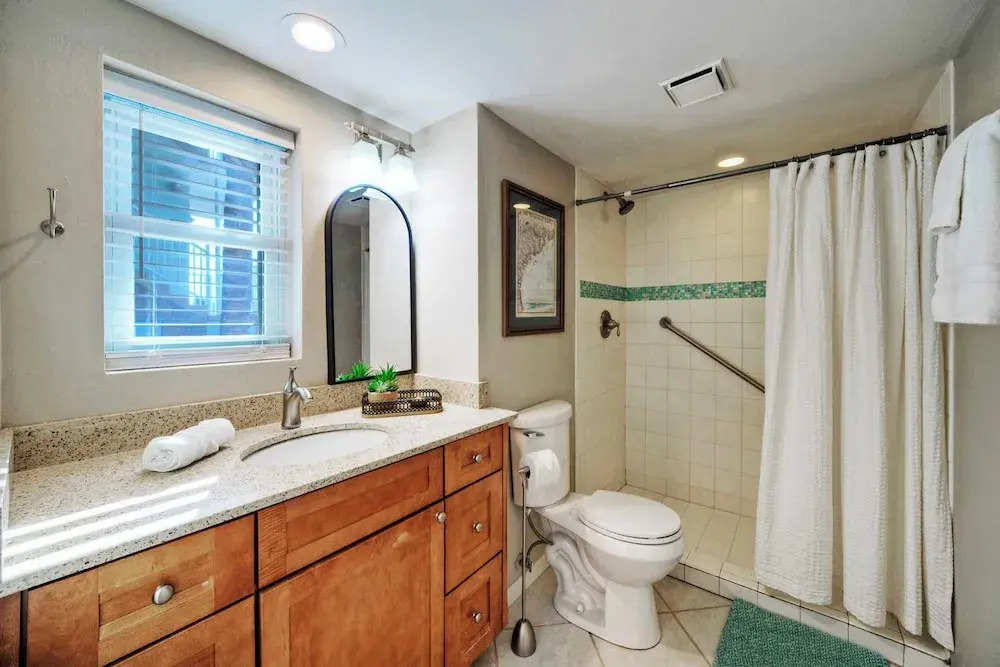 Sleeps 16 2 Beachfront Condos, Pool+pickleball+tennis Island Retreat Complex