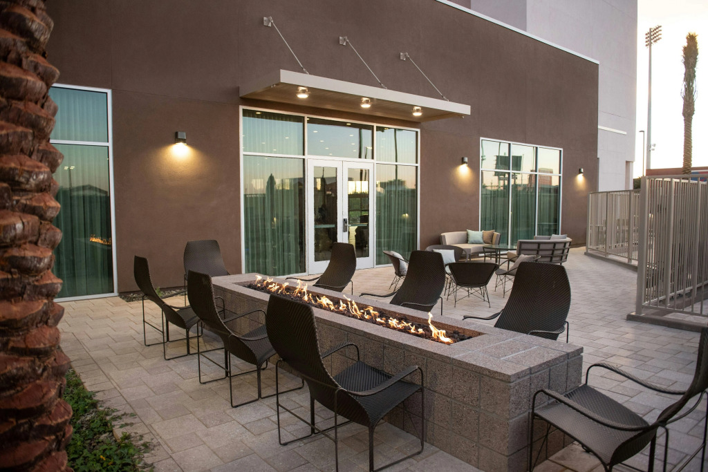 Courtyard by Marriott Mesa at Wrigleyville West
