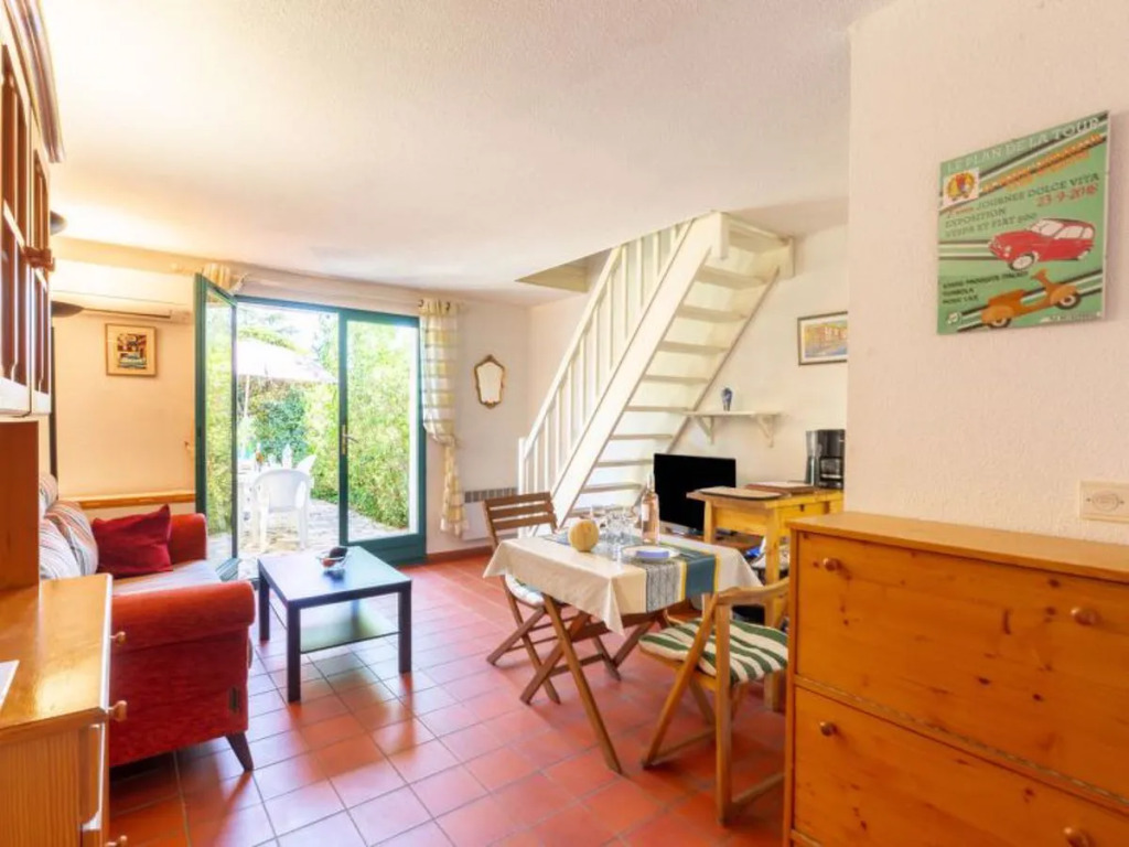 Holiday Home Les Olivades - PLT201
