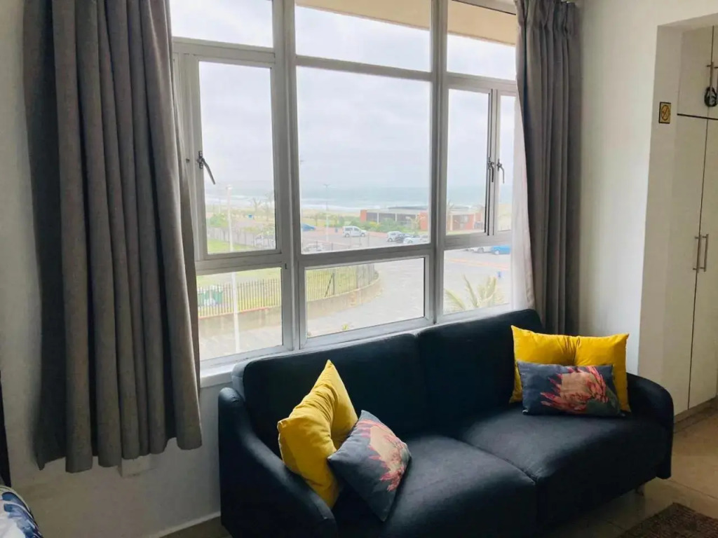 206 Tenbury Beach Apartment
