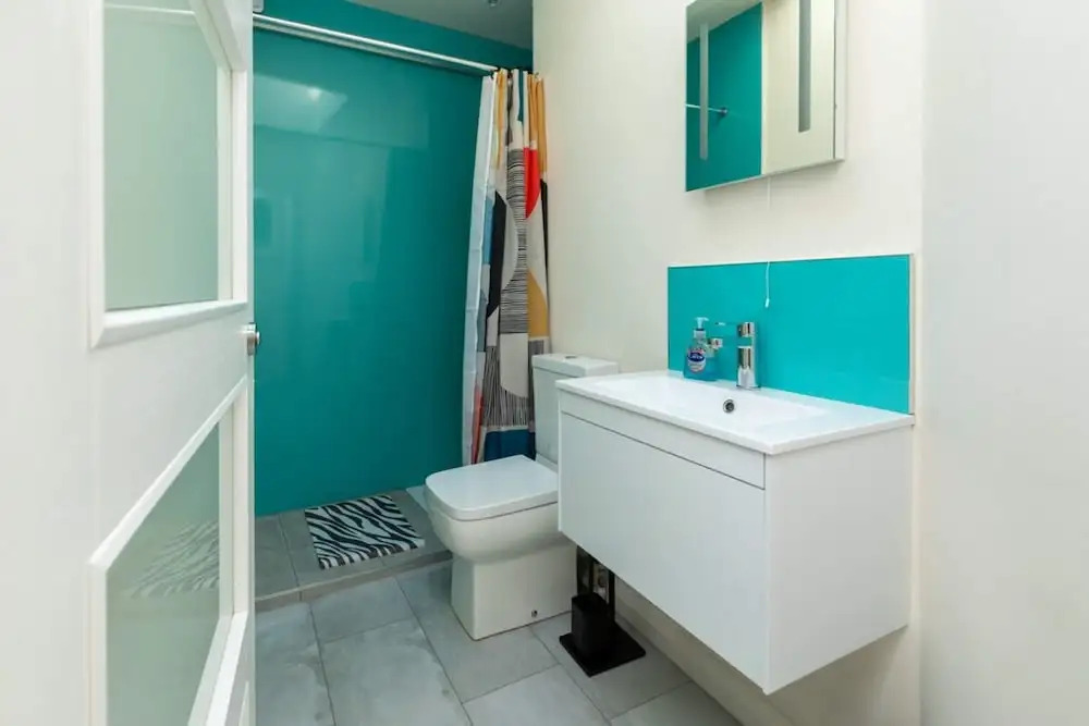 Bright & Contemporary 1bedroom Annexe - Herne Hill!