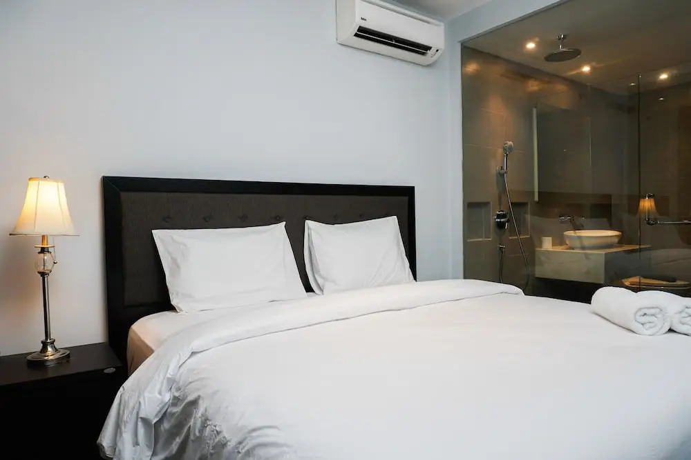 Luxury and Deluxe 2BR @ Satu8 Apartment