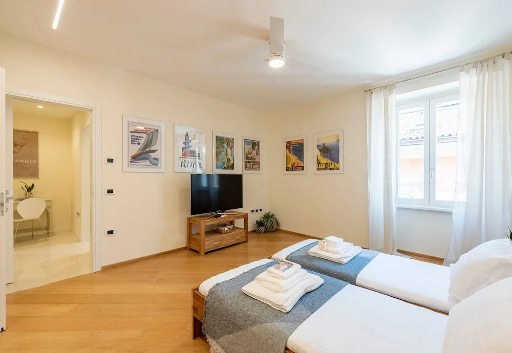 Les Suites Di Sara