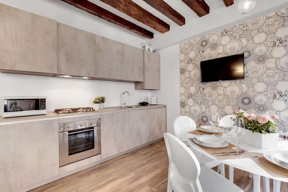 Laguna Luxury 1 by Wonderful Italy