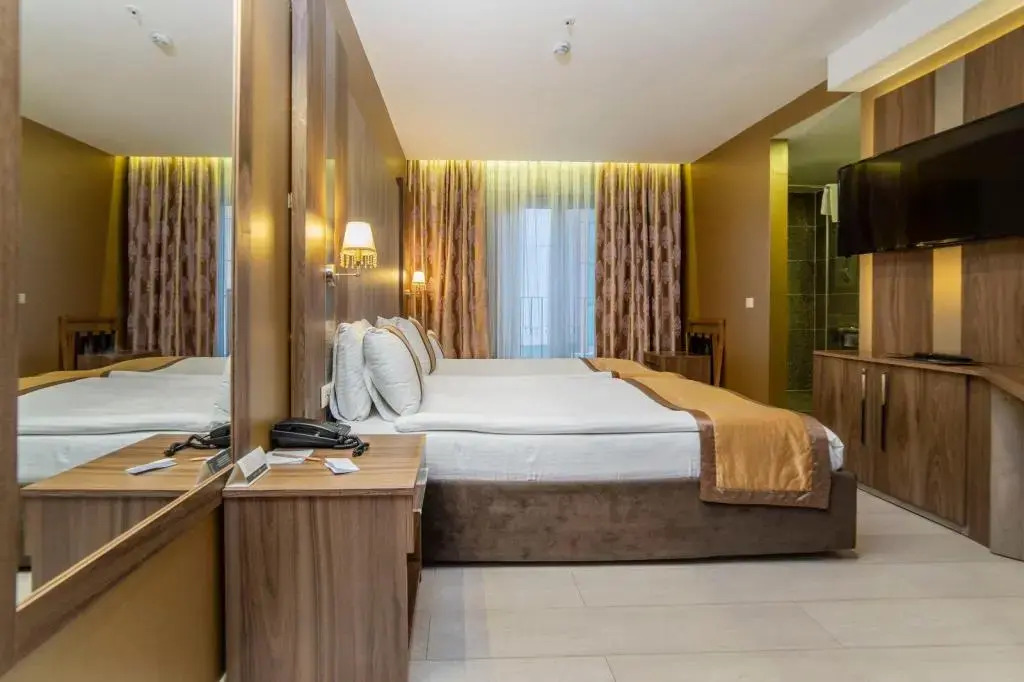 Royal Capital Thermal & Spa Hotel