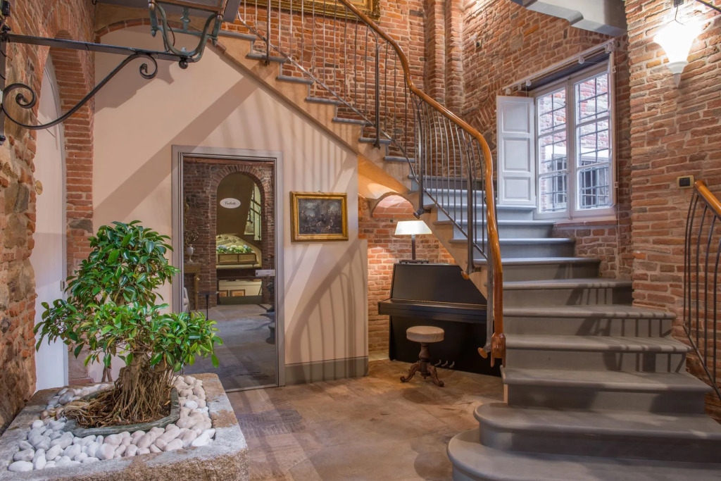 N.15 Santori Luxury Home