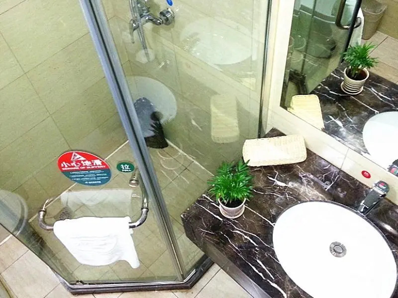 GreenTree Inn Jiangsu Lianyungang Donghai New Bus Station Express Hotel