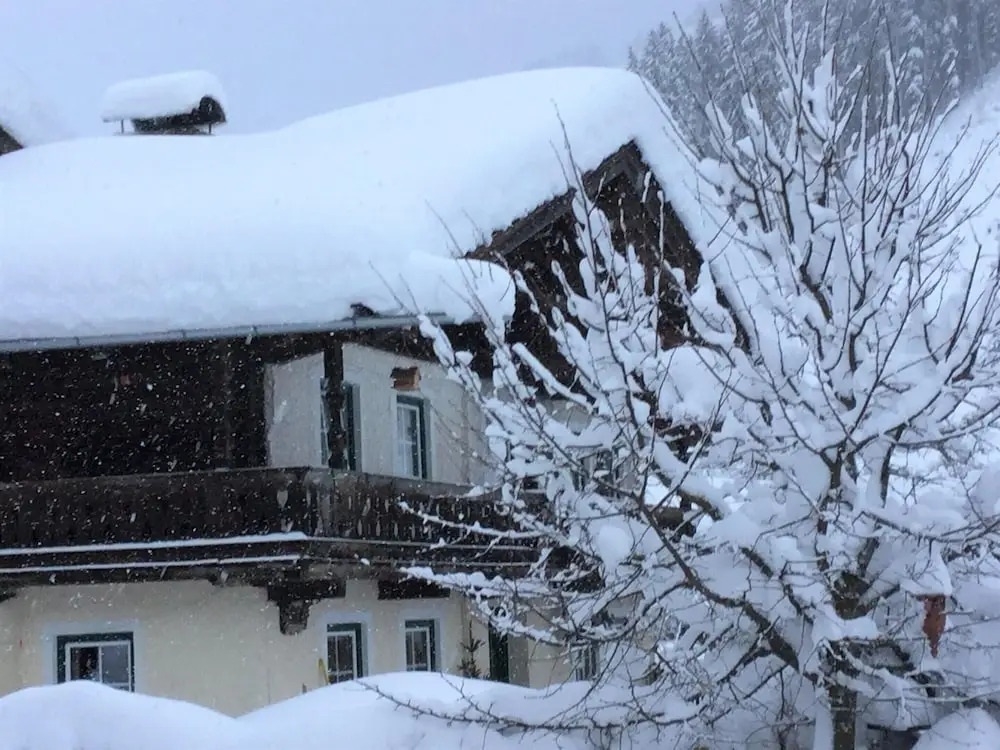 Comfortable Holiday Home With Garden in Leogang