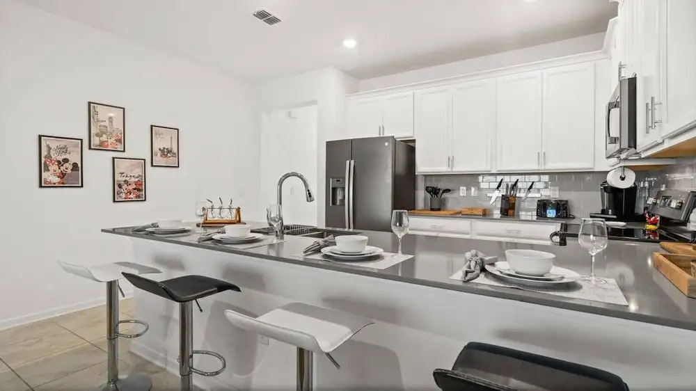 Stylish 3BR Condo Championsgate w Water Park
