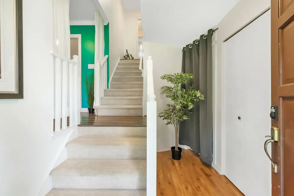 3 bd Home Aberdeen Center Elevate Rooms