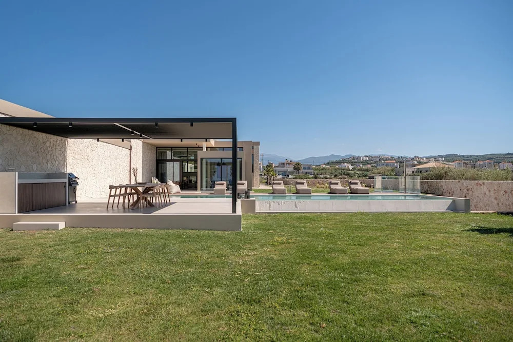 Pnoe Villas - Seafront Experience