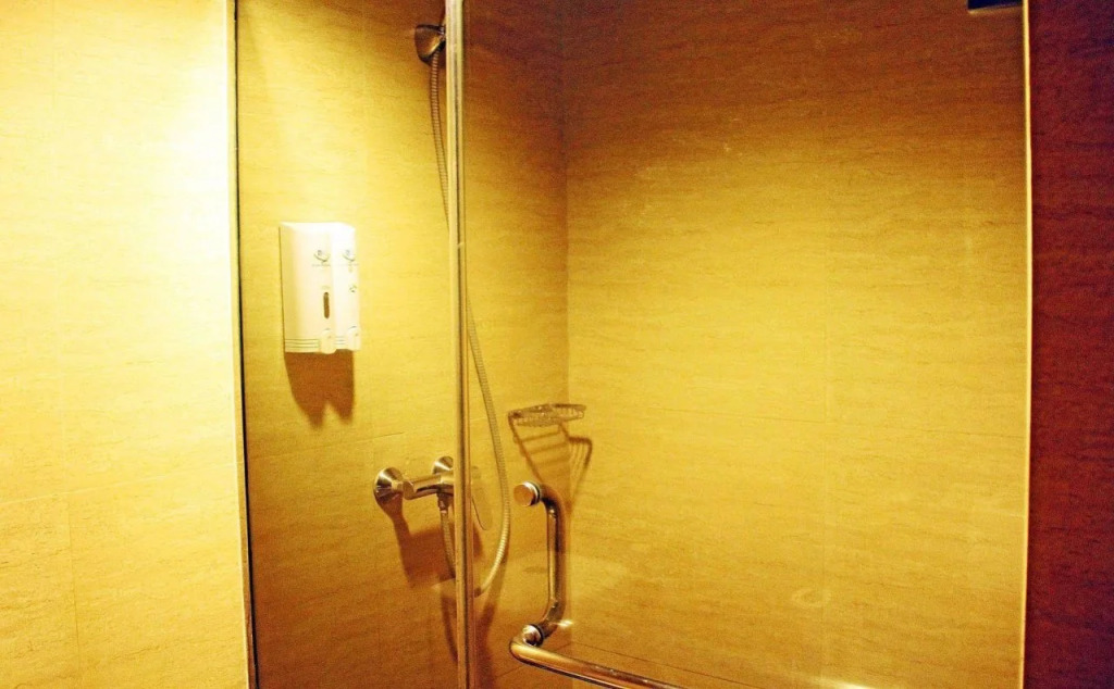 ROOMS INC dbotanica Bandung