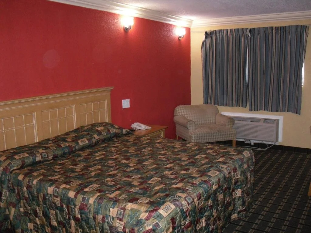 OYO Hotel Crowley LA I-10