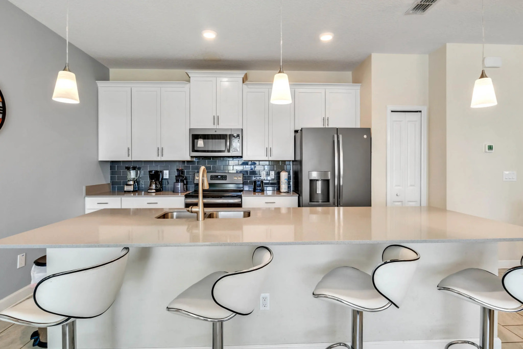 4 Bedrooms 3 Bathrooms Storey Lake 4969 Wa